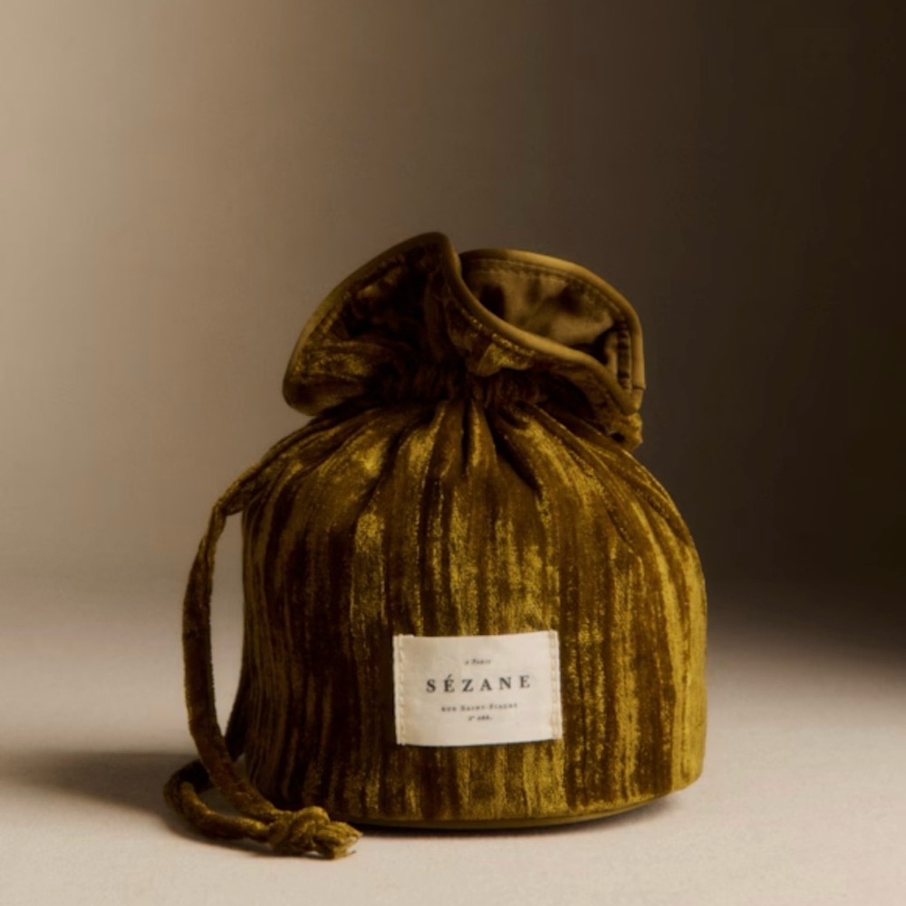 NWT Sézane embossed velvet pouch - olive